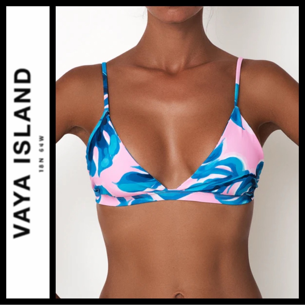 NWT Vaya Island Vues Sahara Bikini Top
